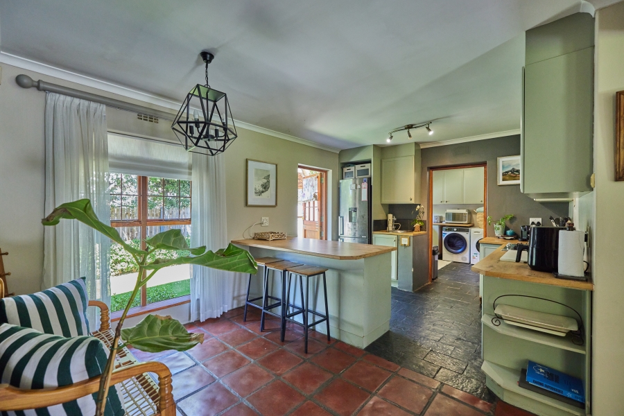 4 Bedroom Property for Sale in Milkwood Park Western Cape